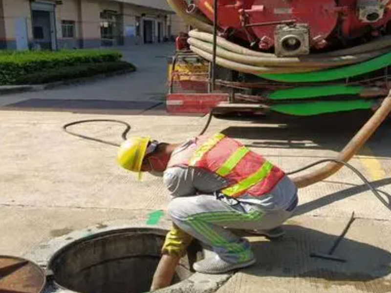 胶州投下水道,马桶维修,水管维修,安装防臭地漏