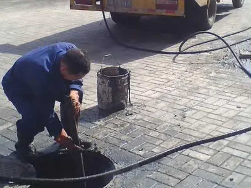 胶州市机械疏通下水管道机械抽淤泥清理化粪池
